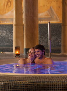 Whirlpool im Dampfbad der Westfalen Therme in der Saunalandschaft in NRW
